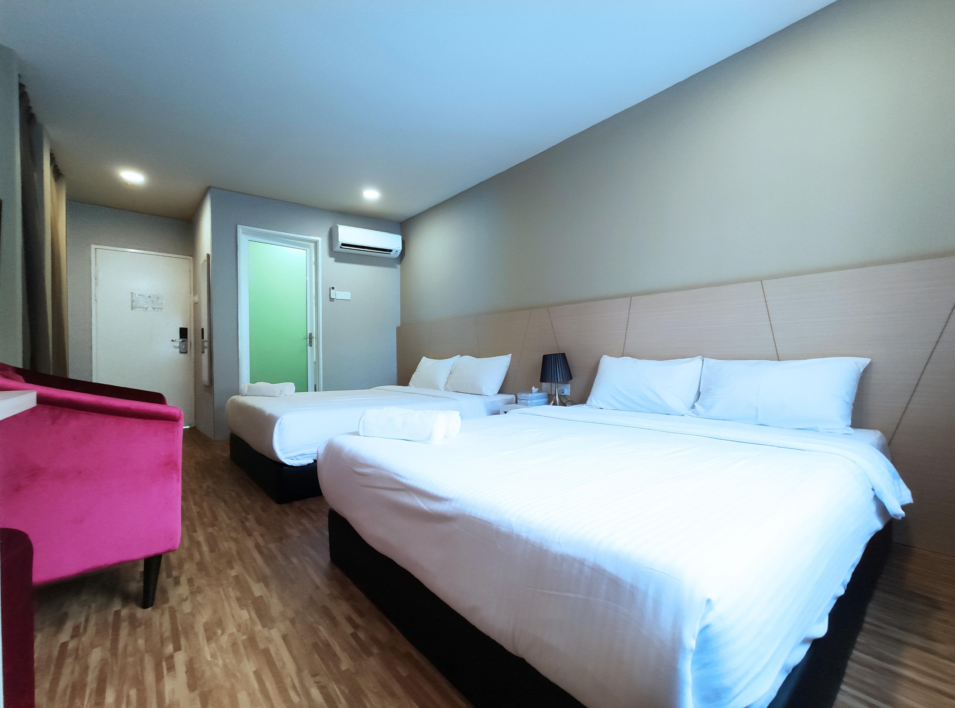Princess Hotel Pontian Pontian Kecil Exteriör bild