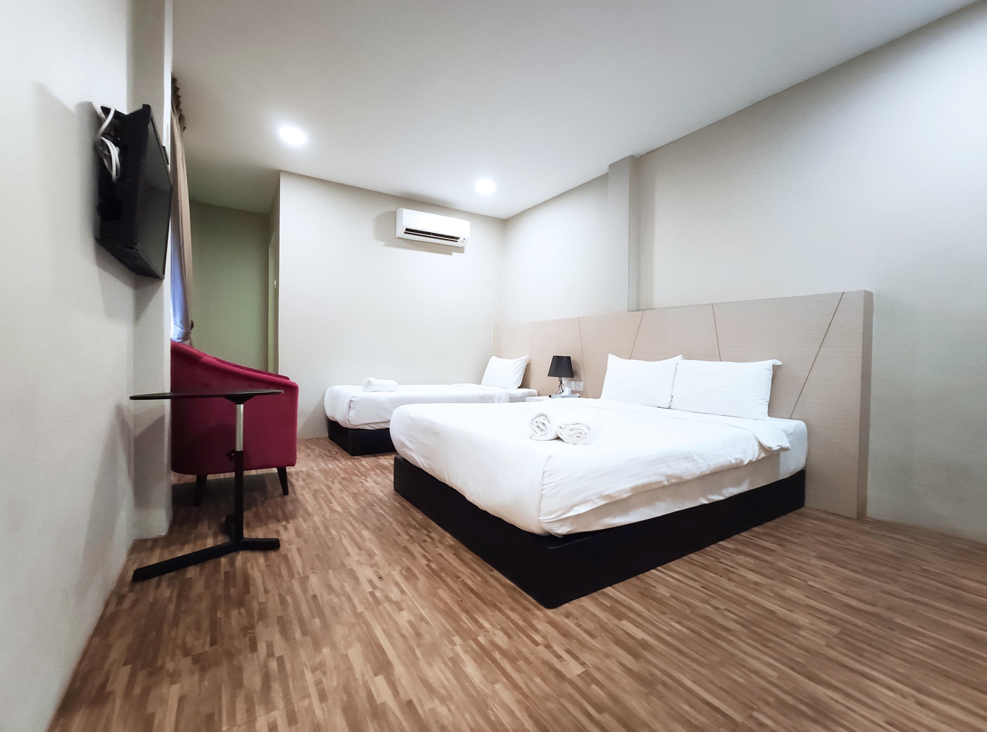 Princess Hotel Pontian Pontian Kecil Exteriör bild