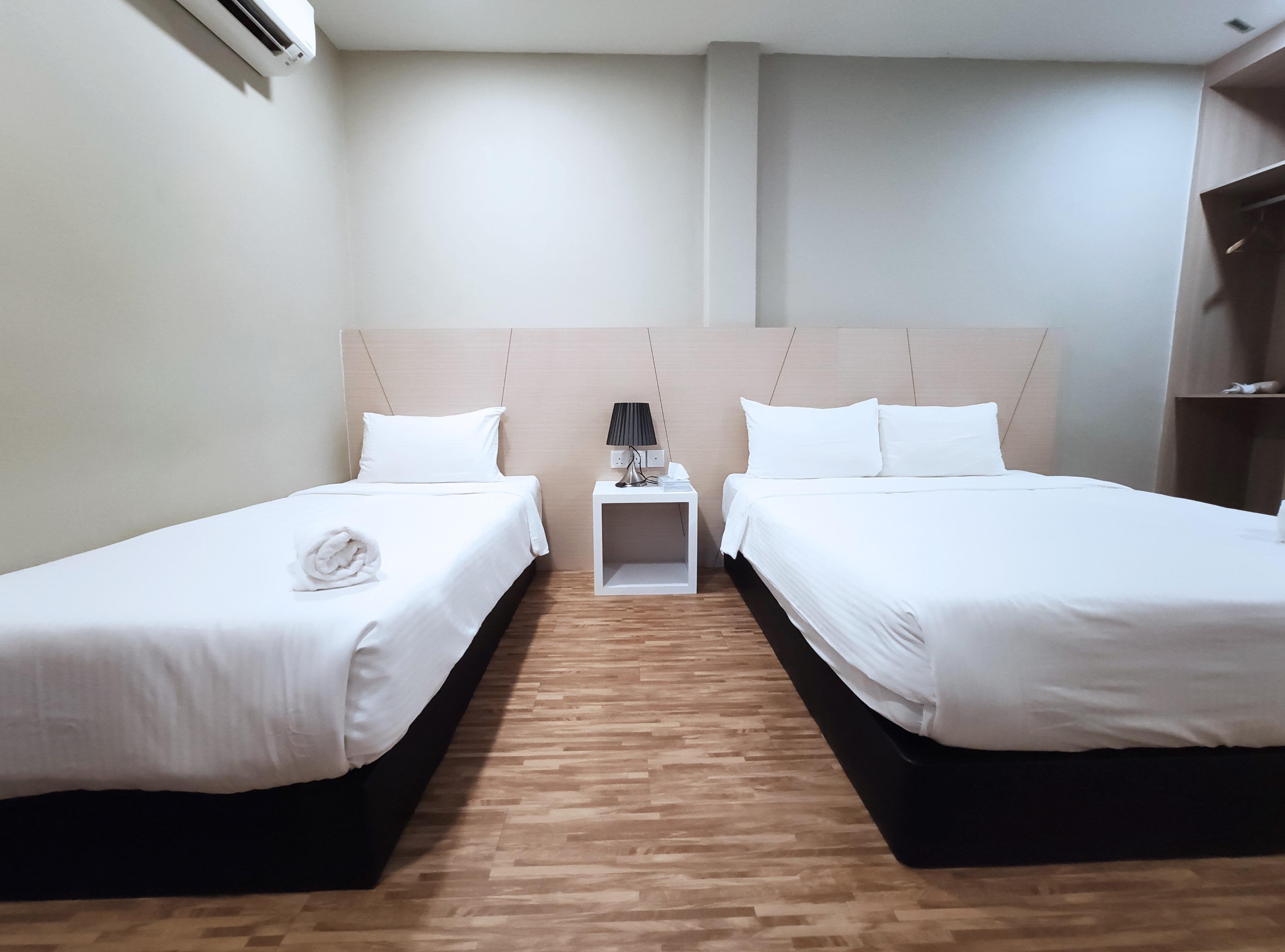 Princess Hotel Pontian Pontian Kecil Exteriör bild