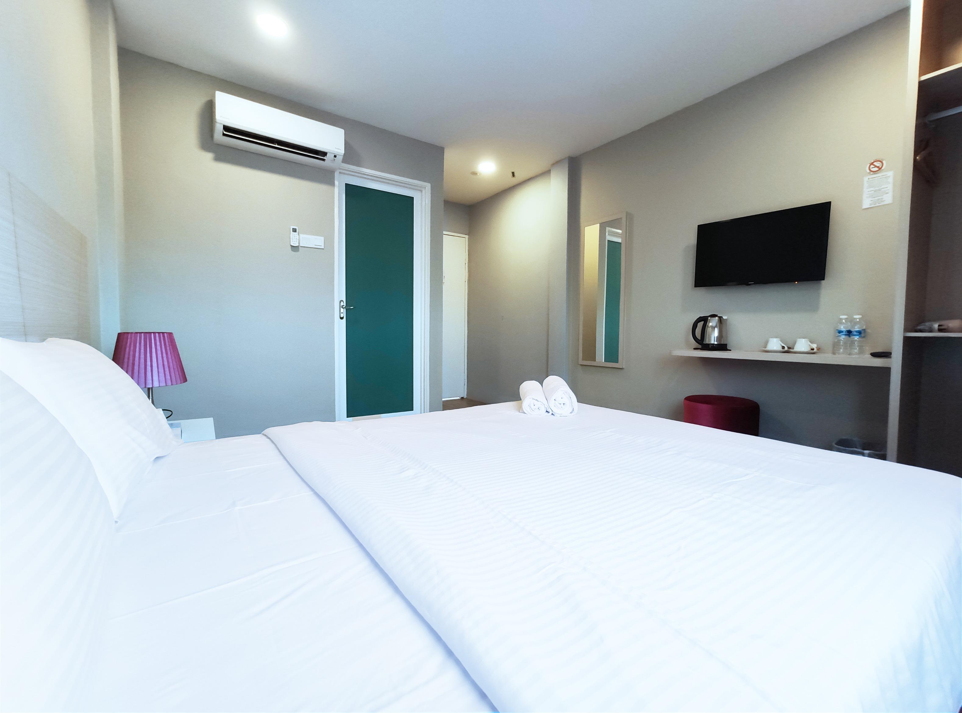 Princess Hotel Pontian Pontian Kecil Exteriör bild