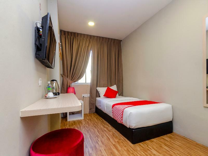 Princess Hotel Pontian Pontian Kecil Exteriör bild