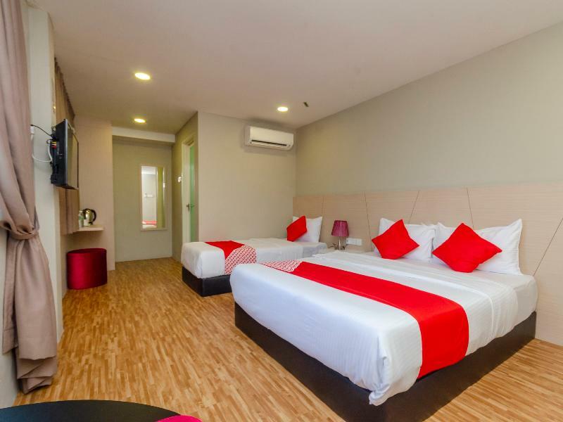 Princess Hotel Pontian Pontian Kecil Exteriör bild